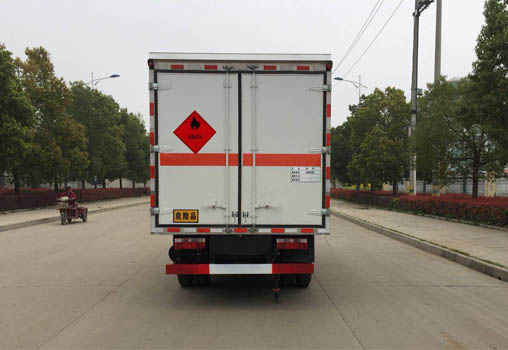 SZD5045XRY6型易燃液體廂式運輸車(國六)