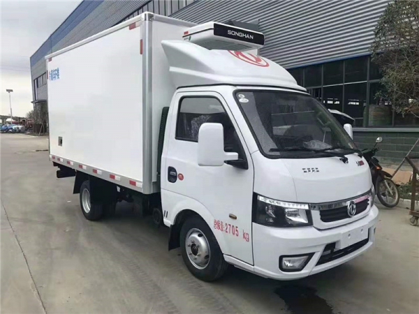 (國(guó)六3.5米)東風(fēng)途逸冷藏車